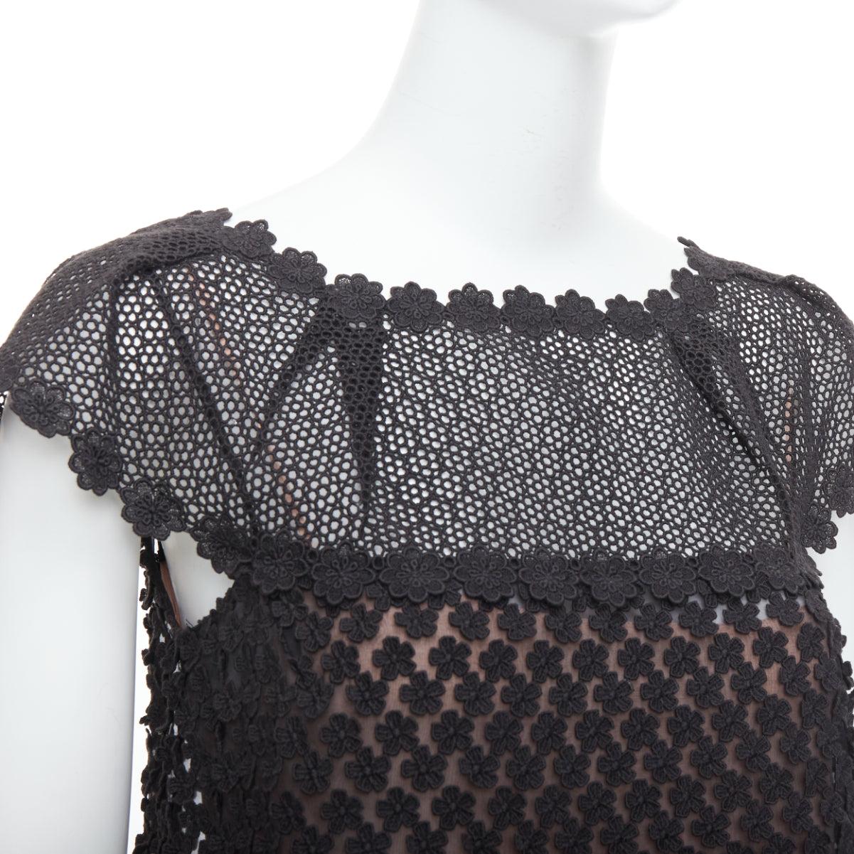 PRADA 2011 black cotton floral applique lace silk lined dress IT38 XS For Sale 2