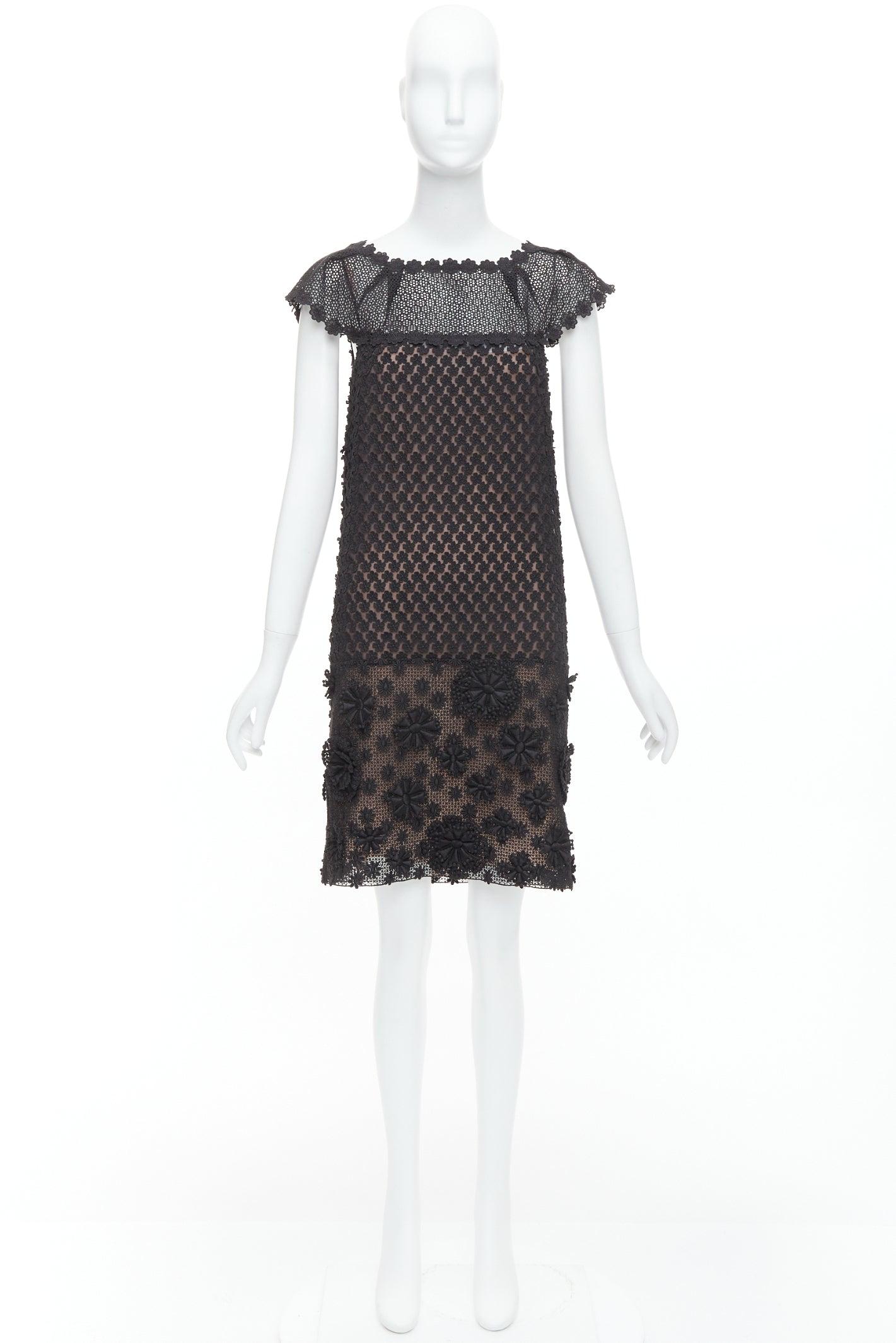 PRADA 2011 black cotton floral applique lace silk lined dress IT38 XS For Sale 4