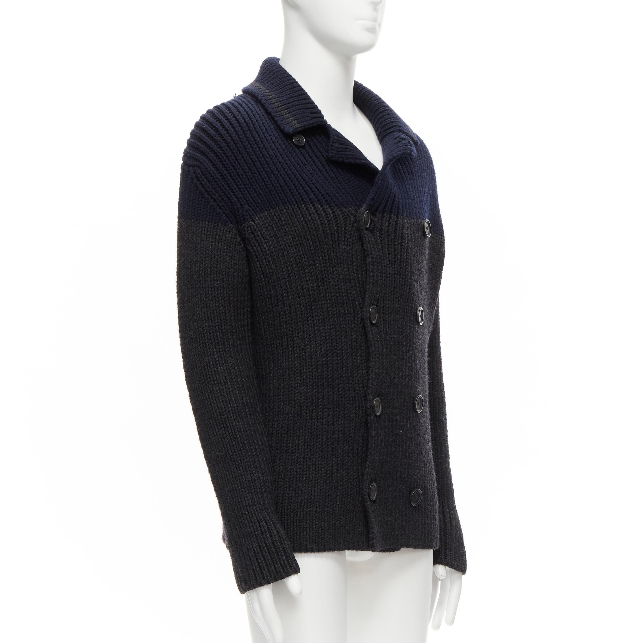 PRADA Manteau cardigani gris marine à col de marin en tricot côtelé 100 % laine IT50 L, 2013 Bon état - En vente à Hong Kong, NT