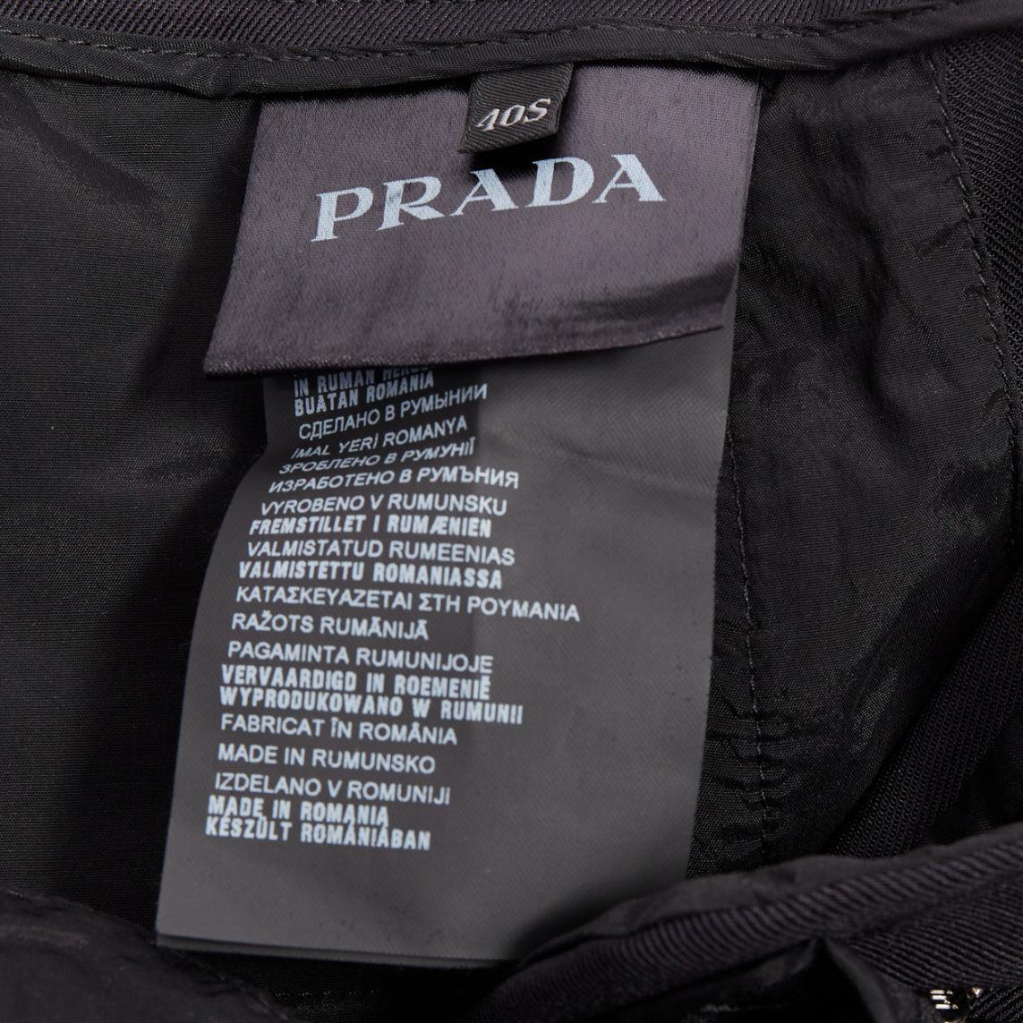 PRADA 2015 schwarzer Twill horizontale Taschen konisch zulaufende Hose IT40 S im Angebot 3