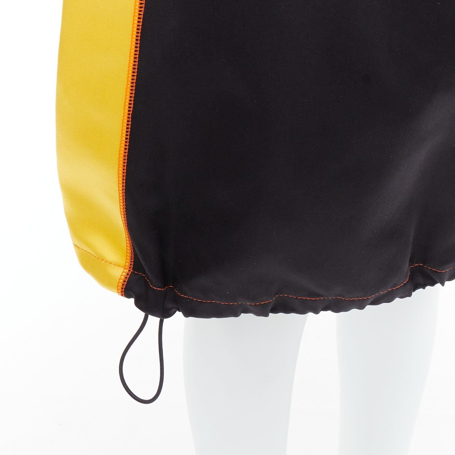 Noir PRADA 2016 100% soie  jupe à ourlet coulissant noir et jaune IT38 XS en vente