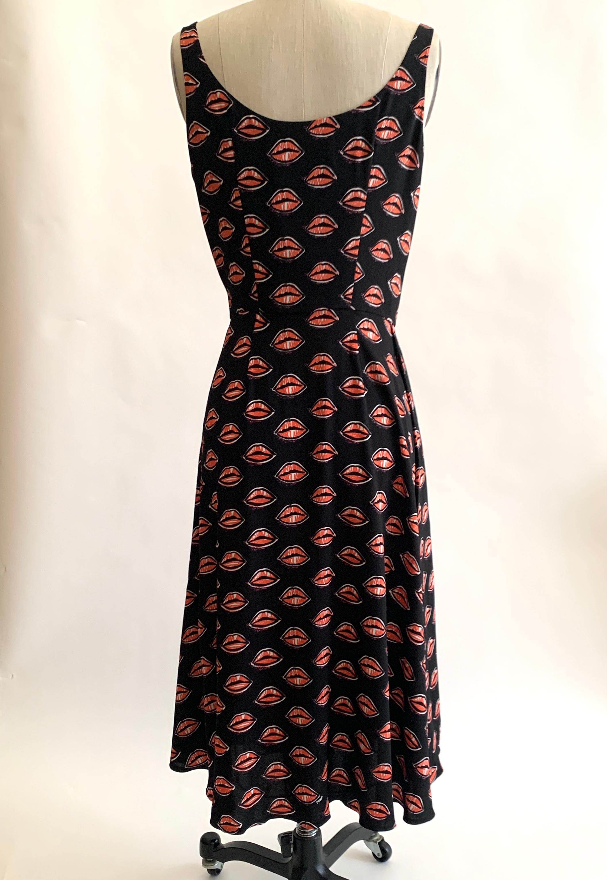 black dress with red lips print