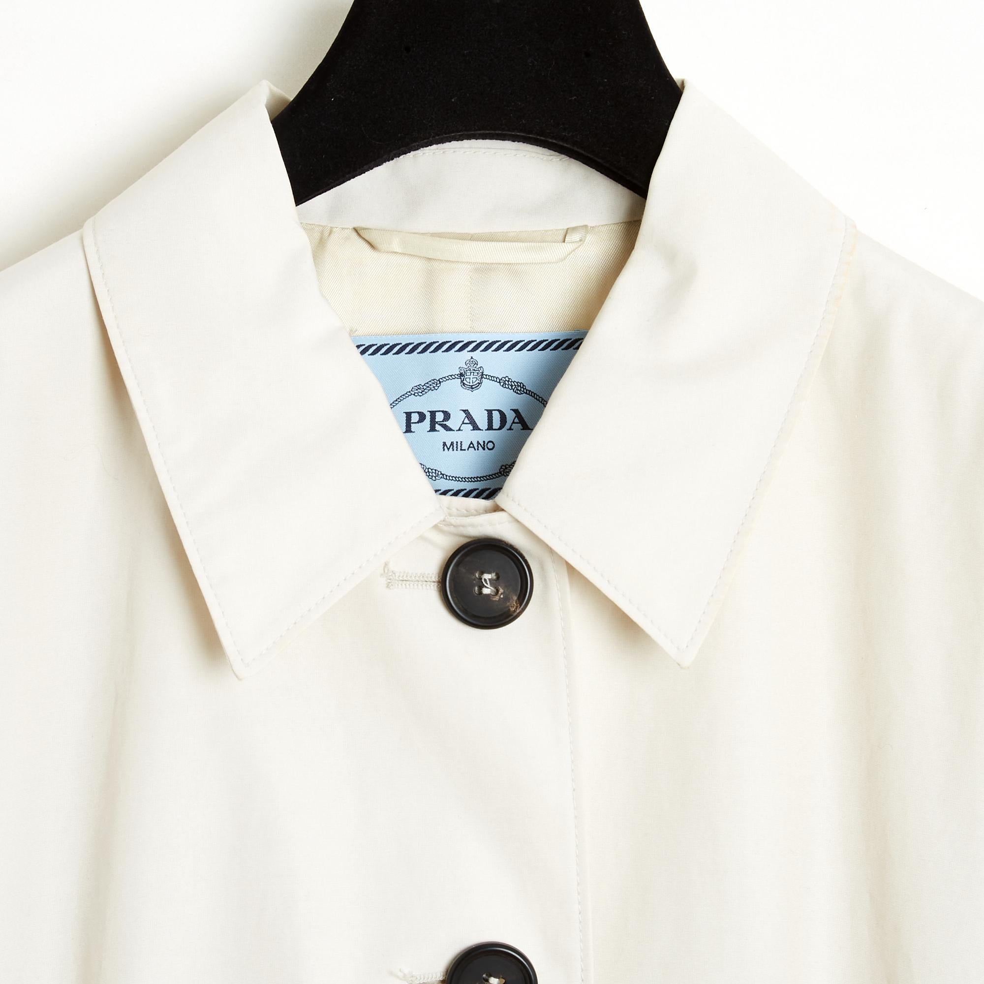 Women's Prada 2016 Manteau FR42 Ecru Gabardine Belted Mackintosh Trench Coat UK14 US12 For Sale