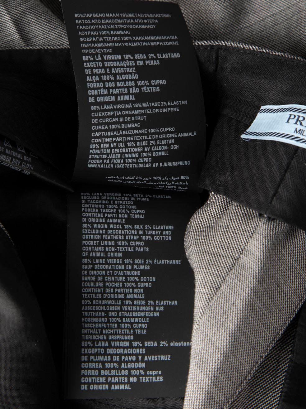 Prada 2016 Manteau Grau Wolle & Straußenfedern Hose Größe L im Angebot 2