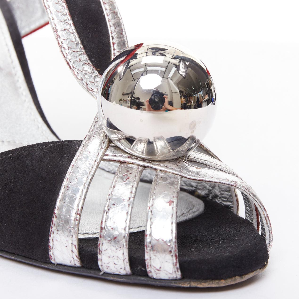 PRADA 2016 Runway miroir dôme ball rouge noir mixte architecturale talons EU37,5. en vente 1