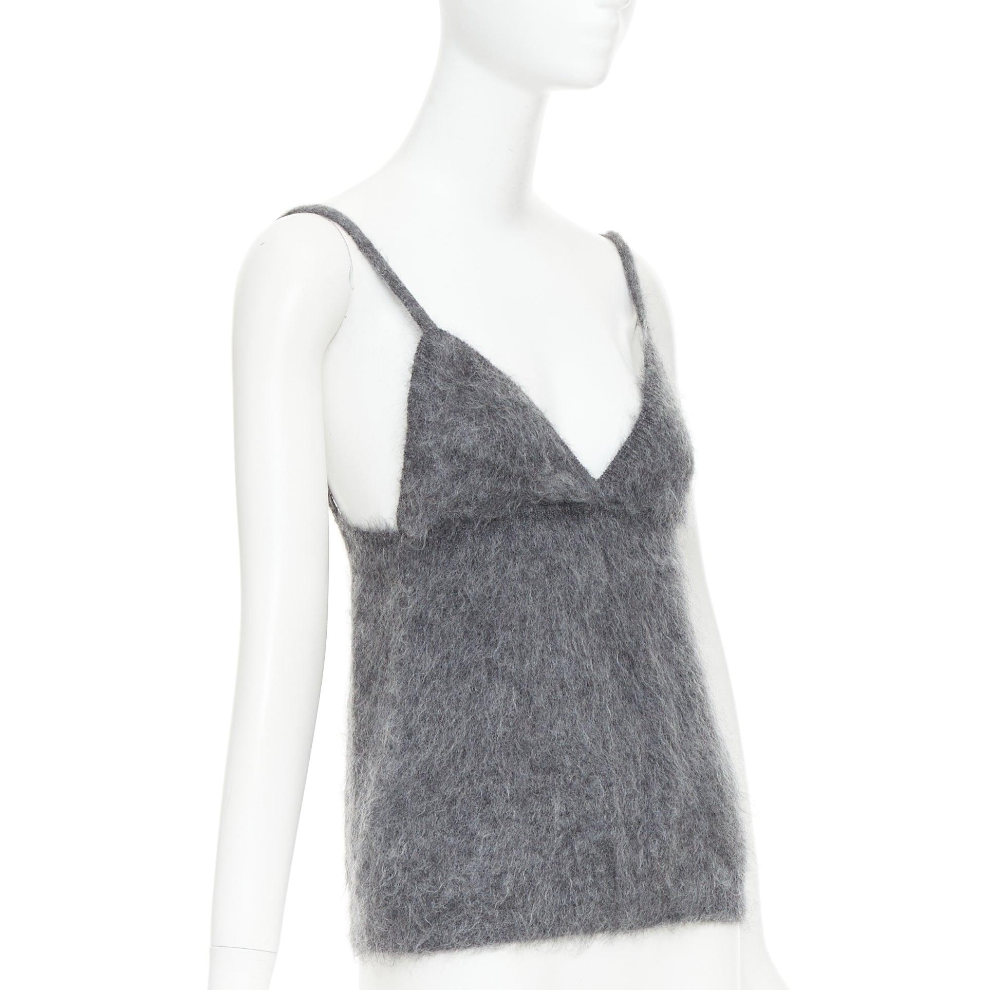 PRADA 2017 flauschiges graues Mohair-Mischung Riemchen-Camisole-Top IT38 XS (Grau) im Angebot