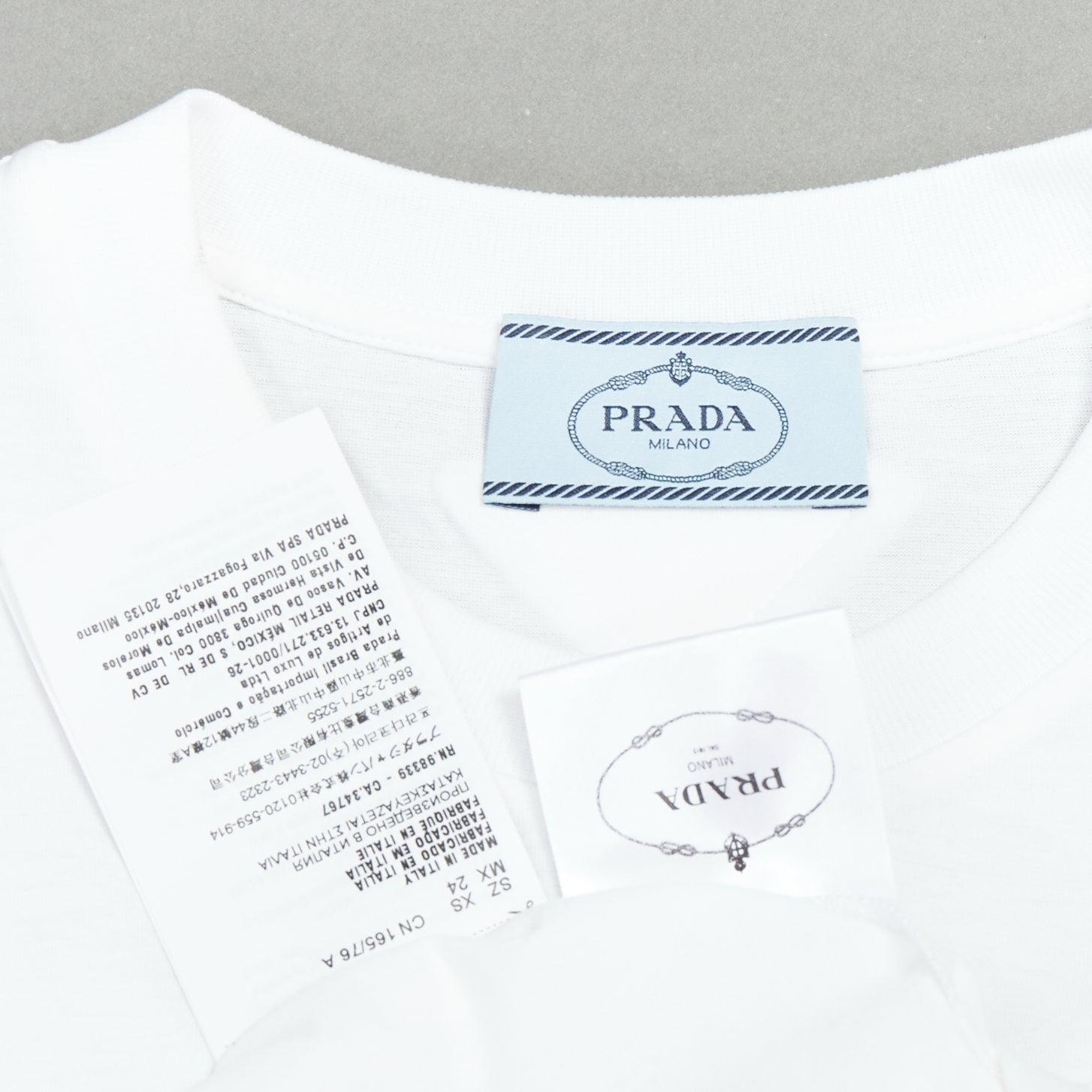 PRADA 2017 OMA/AMO t-shirt à imprimé graphique rose et jaune perlé logo XS en vente 3