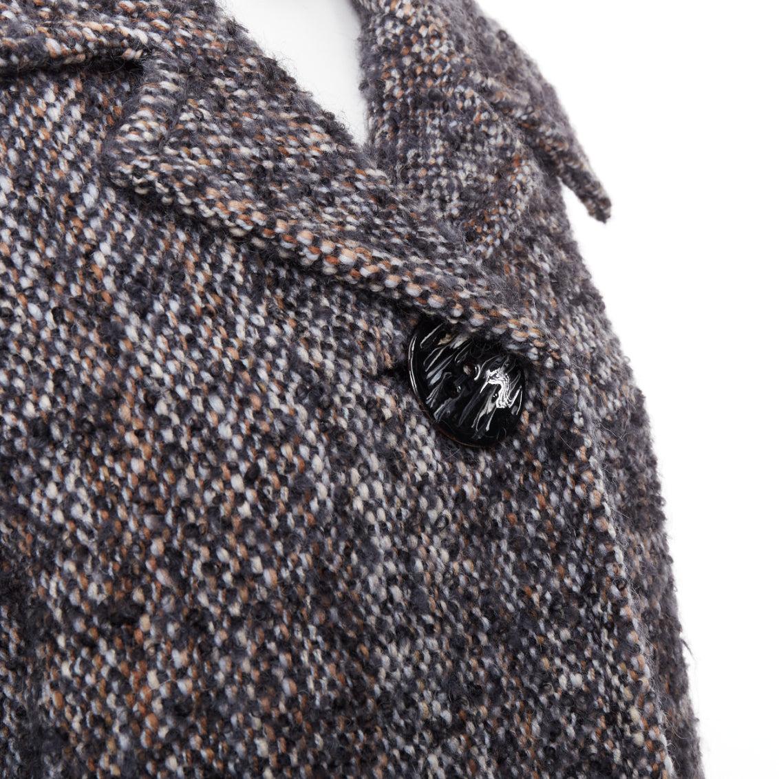 PRADA 2017 cappotto lungo in tweed di lana maculato con perline rosse IT38 XS in vendita 3