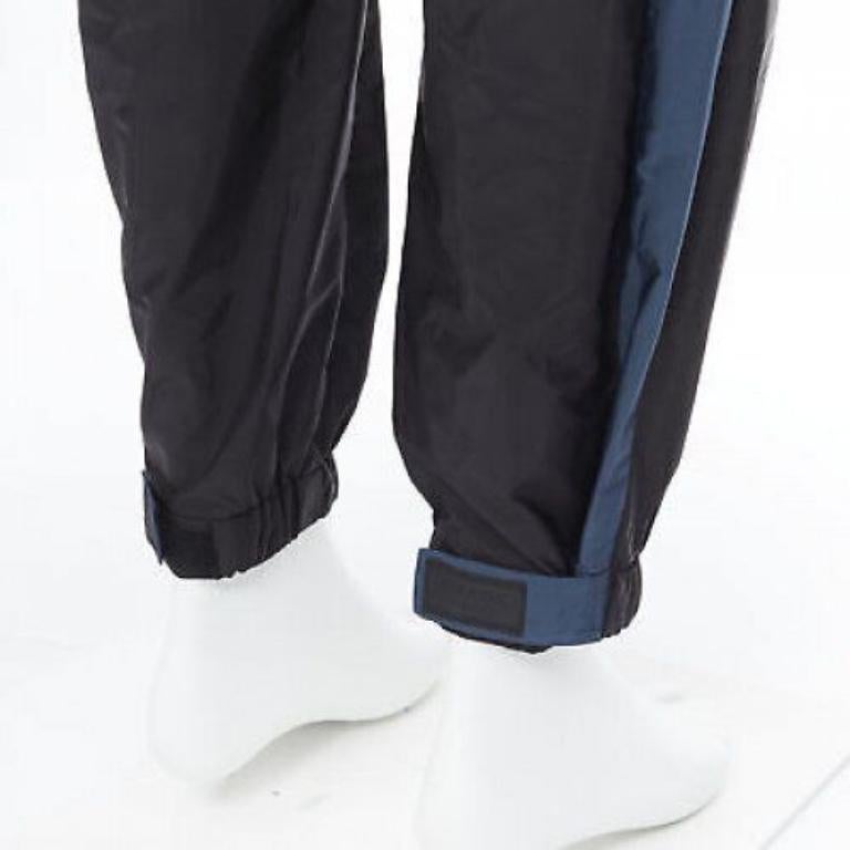 Noir PRADA 2018 noir bleu pantalon de survêtement en gabardine à bandes latérales en nylon L en vente