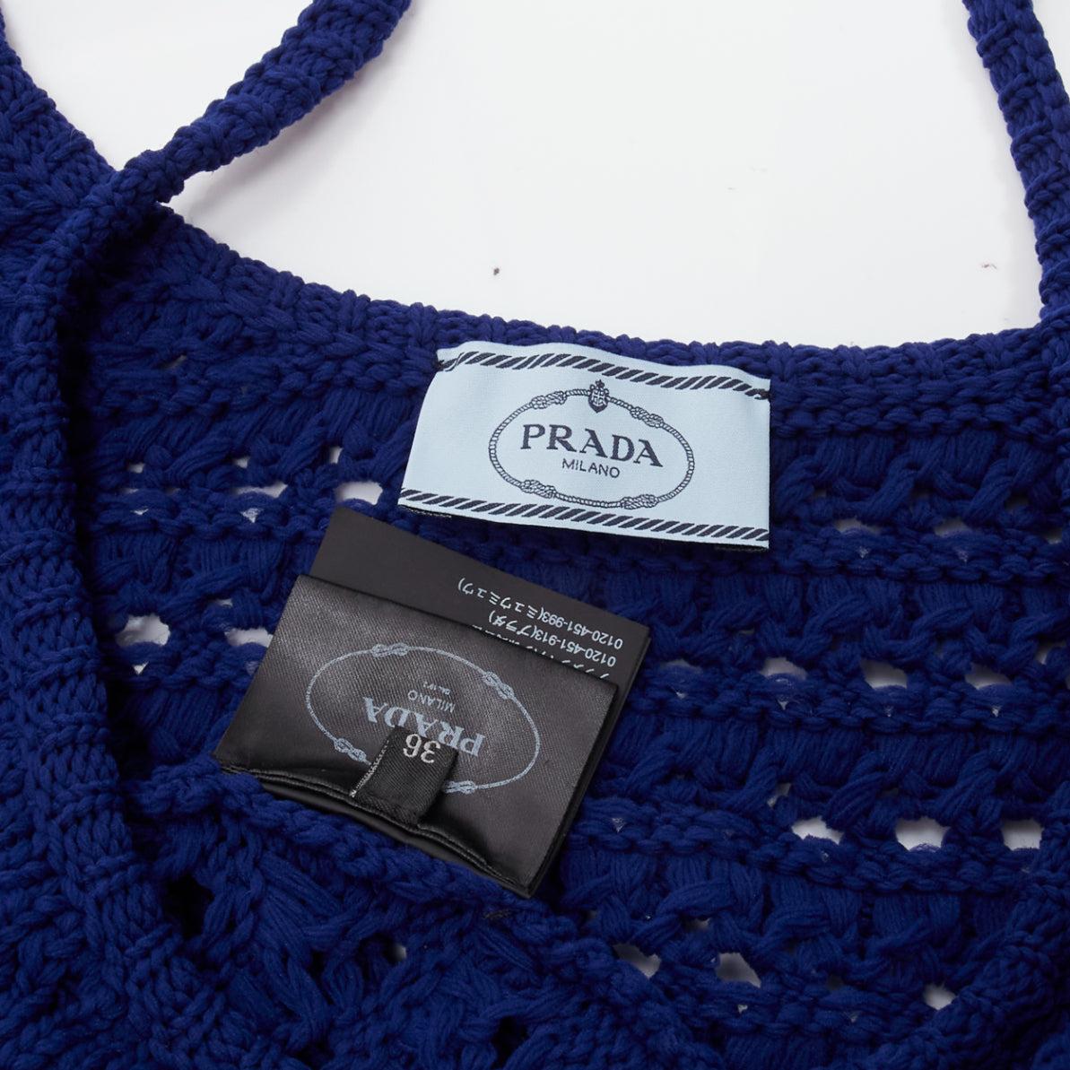 Débardeur en maille crochet PRADA 2018 bleu brun noir logo IT36 XXS en vente 1