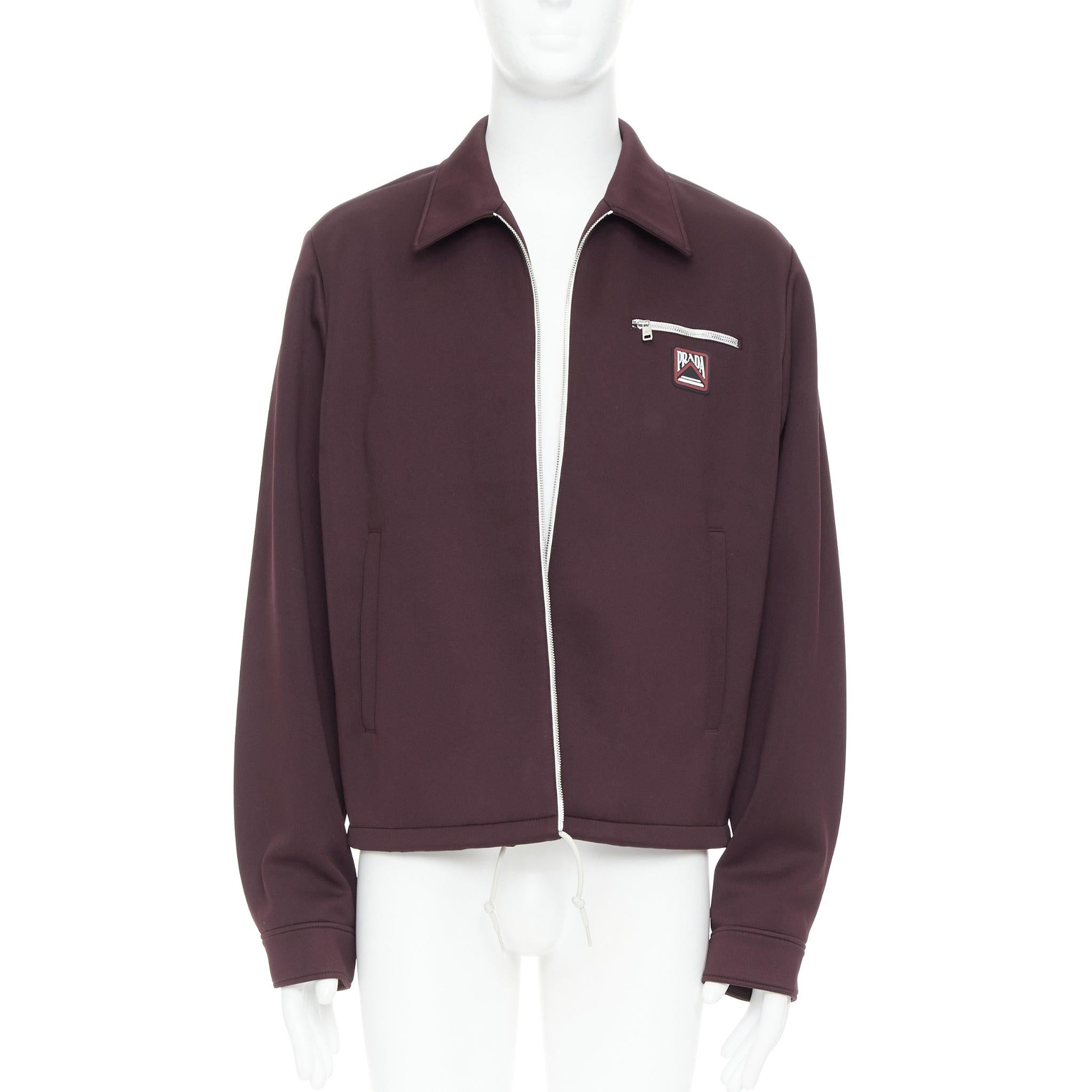 PRADA 2018 chaqueta deportiva con cremallera y logotipo de goma en color burdeos IT50 L Negro