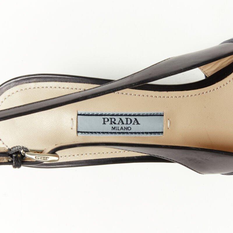 PRADA escarpins à talons en tissu imprimé fantaisie avec nœud papillon EU36, 2018 en vente 4