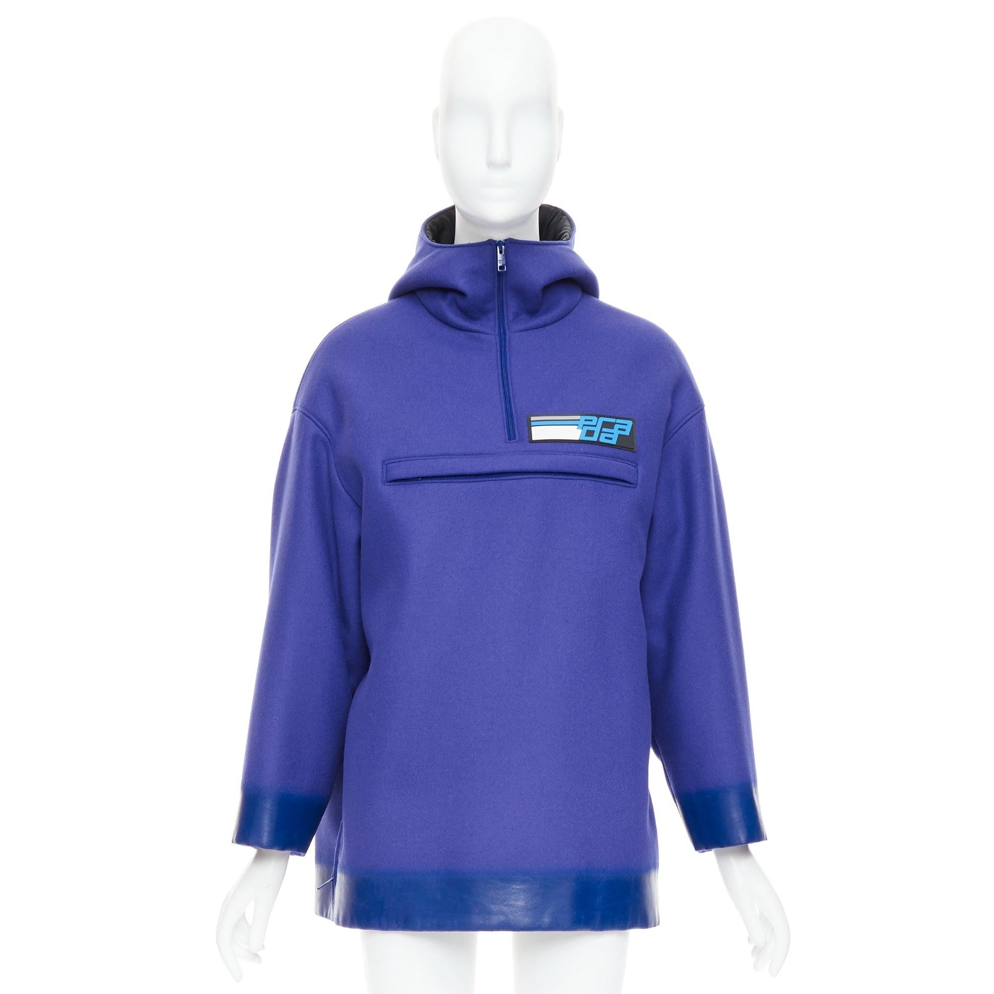 PRADA 2018 Runway blue virgin wool lacqured hem popover hoodie IT42 M en vente 4