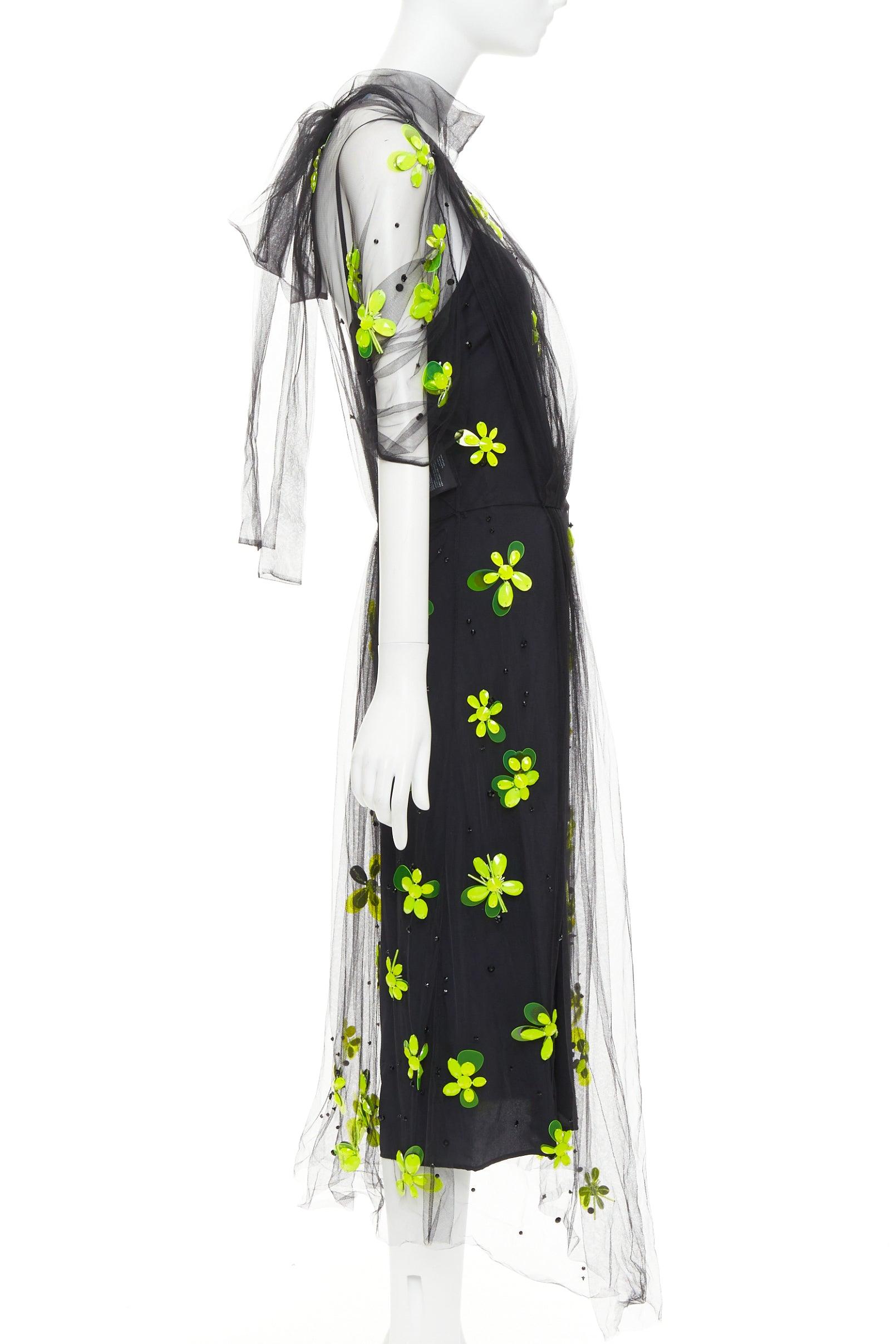 PRADA 2018 Abito midi in tulle trasparente con applicazioni di perline floreali IT40 S In condizioni Nuovo in vendita a Hong Kong, NT