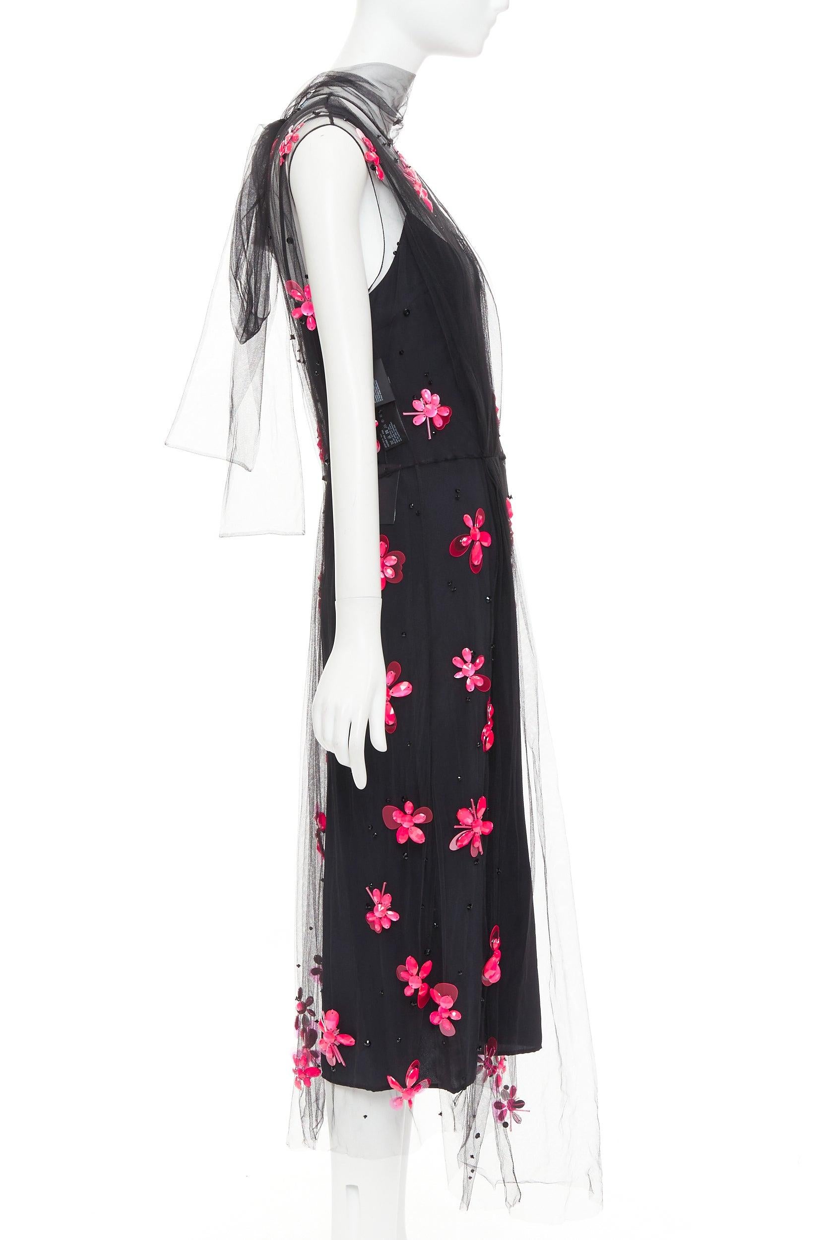 PRADA 2018 Abito midi in tulle trasparente con applicazioni di perline floreali IT40 S In condizioni Nuovo in vendita a Hong Kong, NT