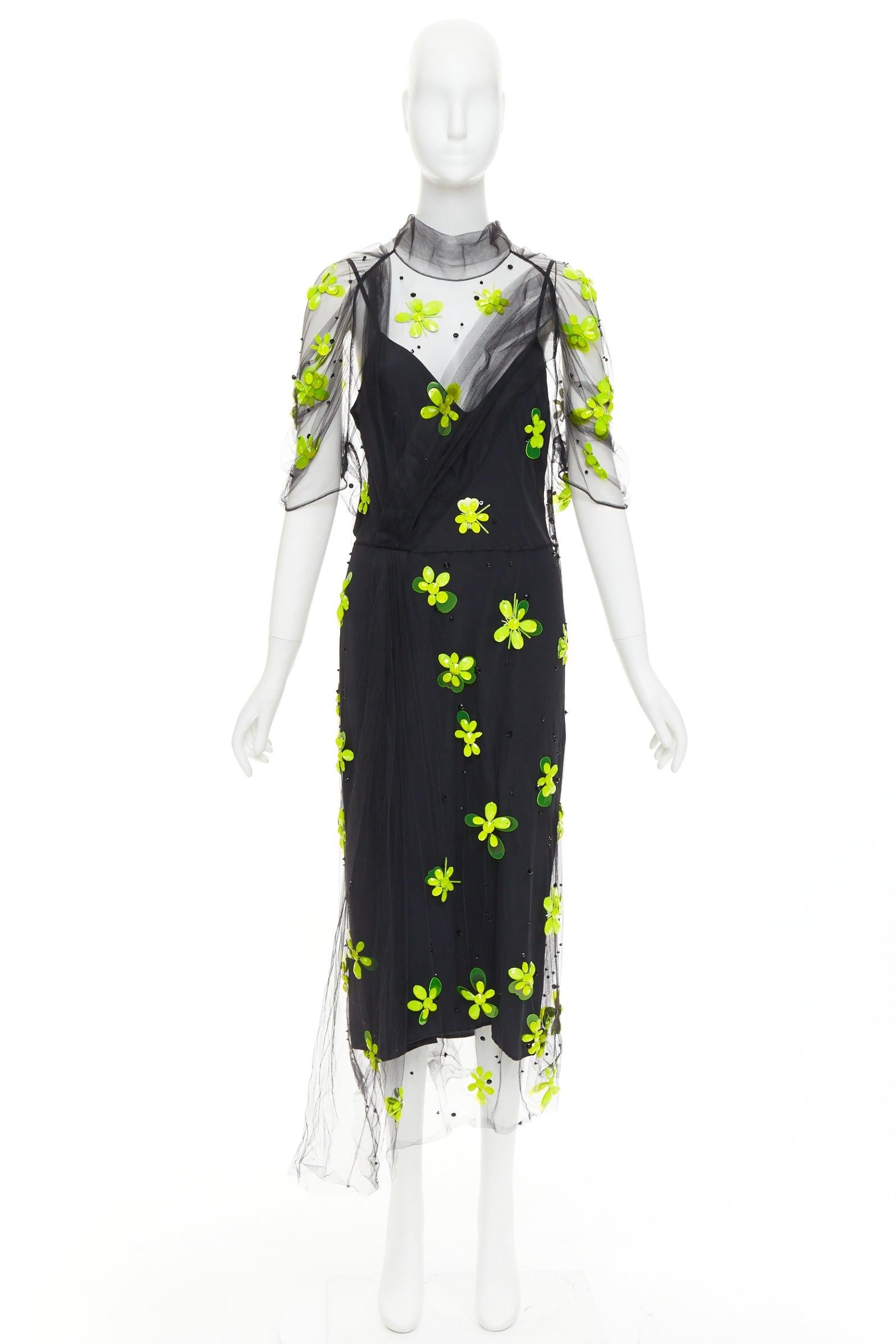 PRADA 2018 Abito midi in tulle trasparente con applicazioni di perline floreali IT40 S in vendita 4