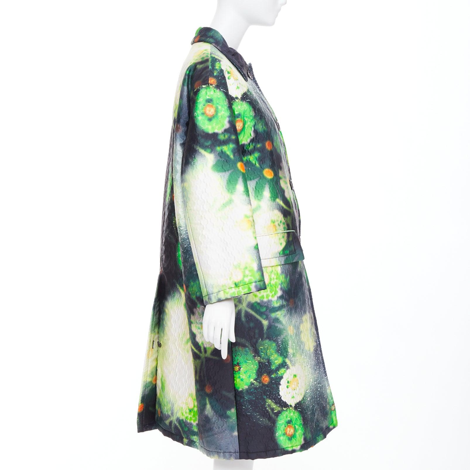 PRADA 2018 Pasarela verde negro flor estampado gota de lluvia chaqueta abrigo IT38 XS en Nuevo estado para la venta en Hong Kong, NT