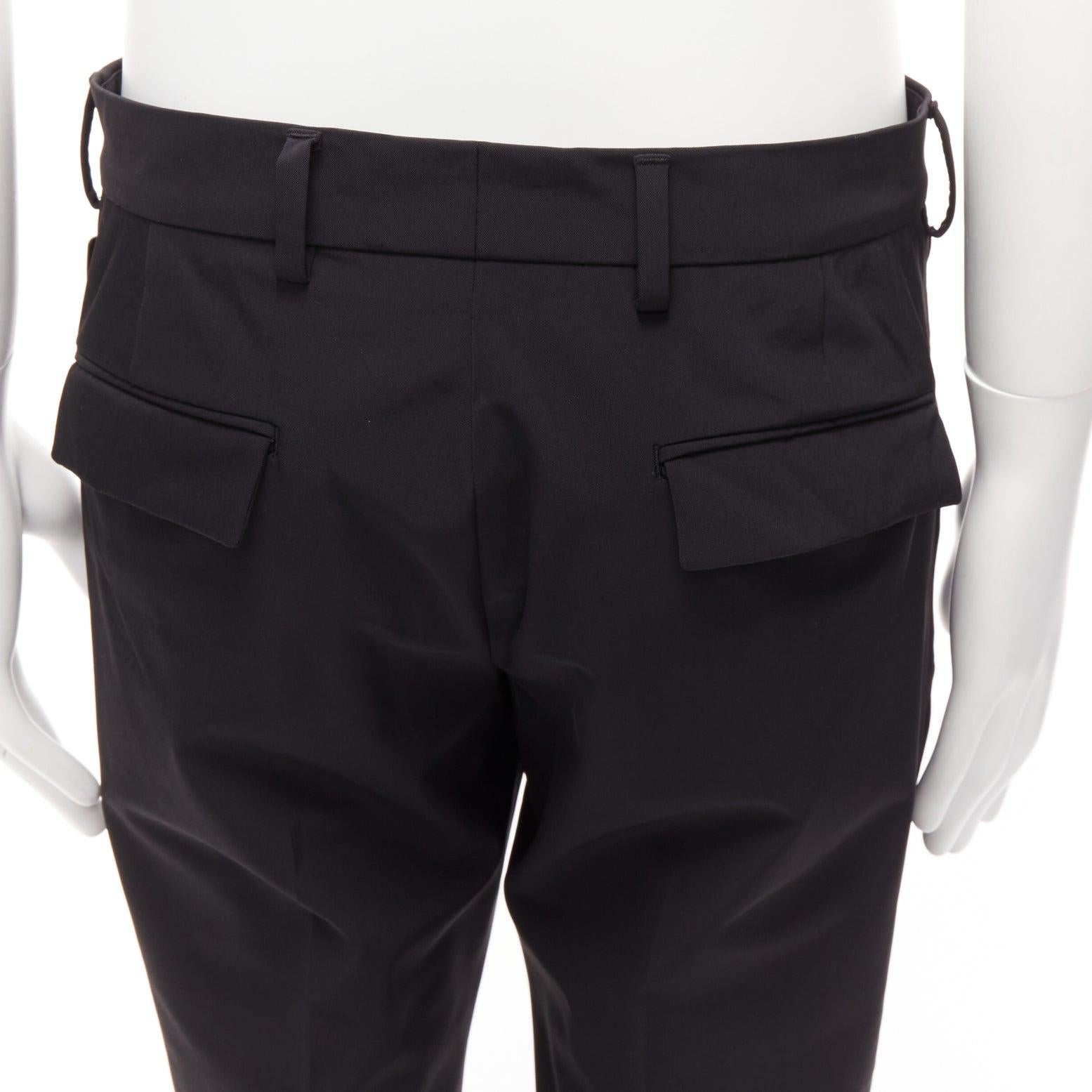 PRADA 2019 black technical zip pocket flap back tapered cropped pants IT48 M
Reference: JSLE/A00138
Brand: Prada
Designer: Miuccia Prada
Collection: 2019
Material: Nylon
Color: Black
Pattern: Solid
Closure: Zip
Lining: Black Fabric
Extra Details: