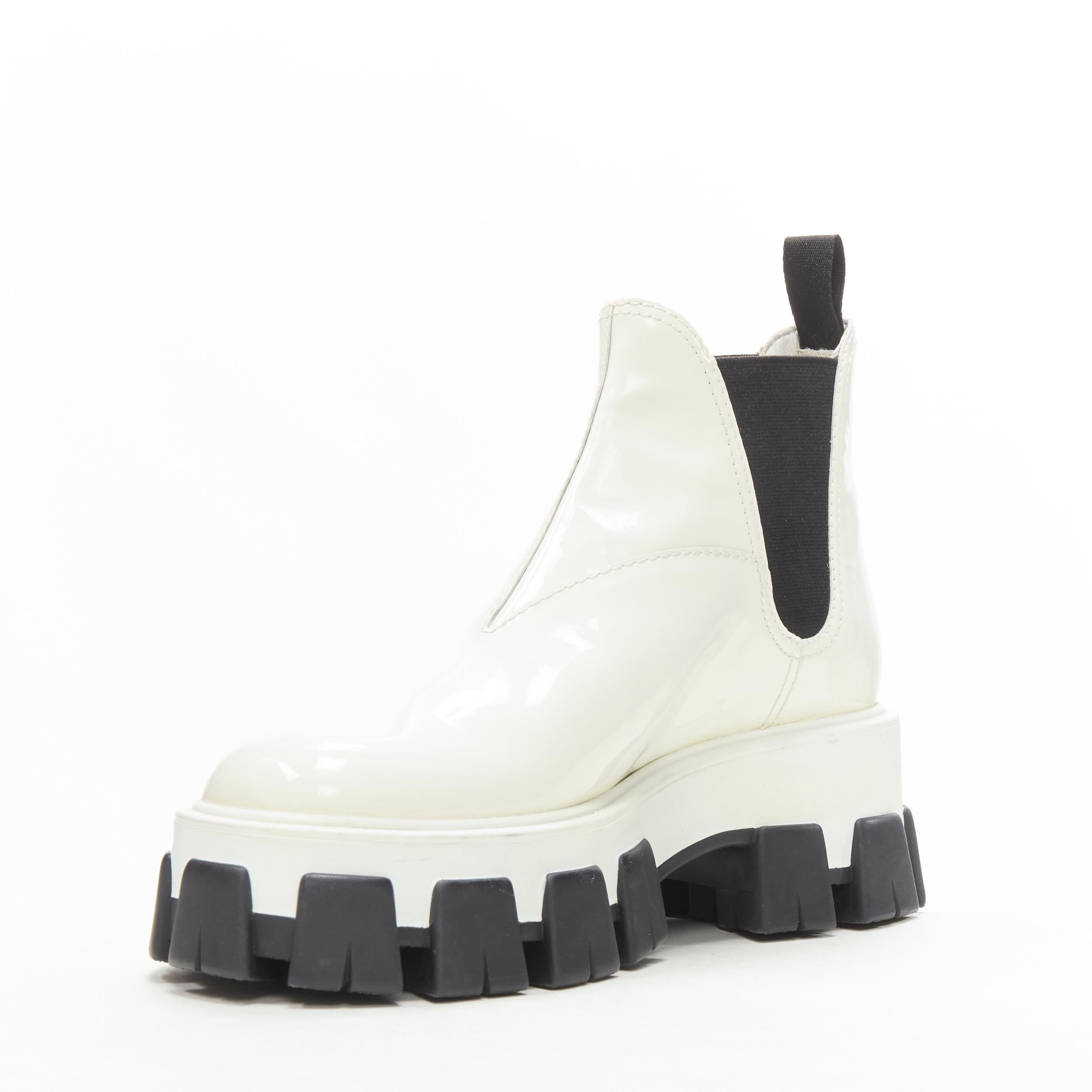 PRADA 2019 Monolith, stivaletto con zeppa in vernice bianca  EU36 In condizioni buone in vendita a Hong Kong, NT