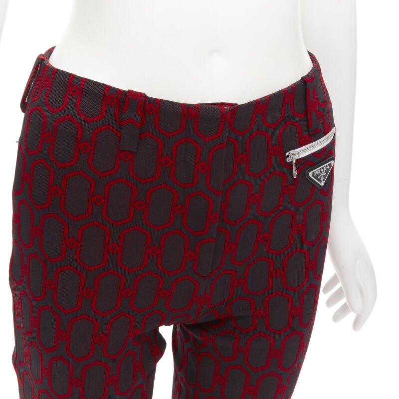 PRADA 2019 Triangle plate black red knit knee length shorts S
Reference: ANWU/A00694
Brand: Prada
Designer: Miuccia Prada
Collection: Spring Summer 2019 - Runway
Color: Red, Black
Pattern: Geometric
Closure: Zip
Extra Details: Zip fly closure.