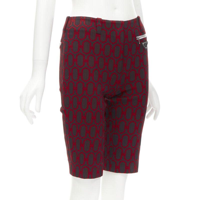 Black PRADA 2019 Triangle plate black red knit knee length shorts S