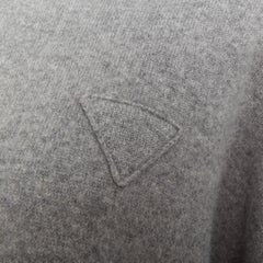 Pull-over PRADA 2020 en cachemire gris chiné, à empiècements triangulaires, taille IT42 M