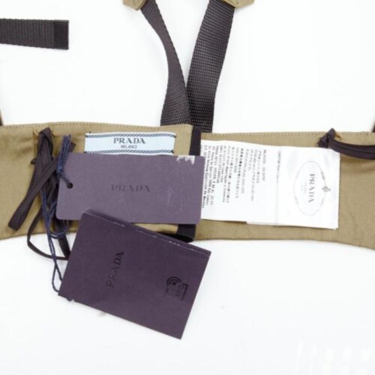 PRADA 2021 orange zippé kaki vert technique soutien-gorge IT40 S en vente 2