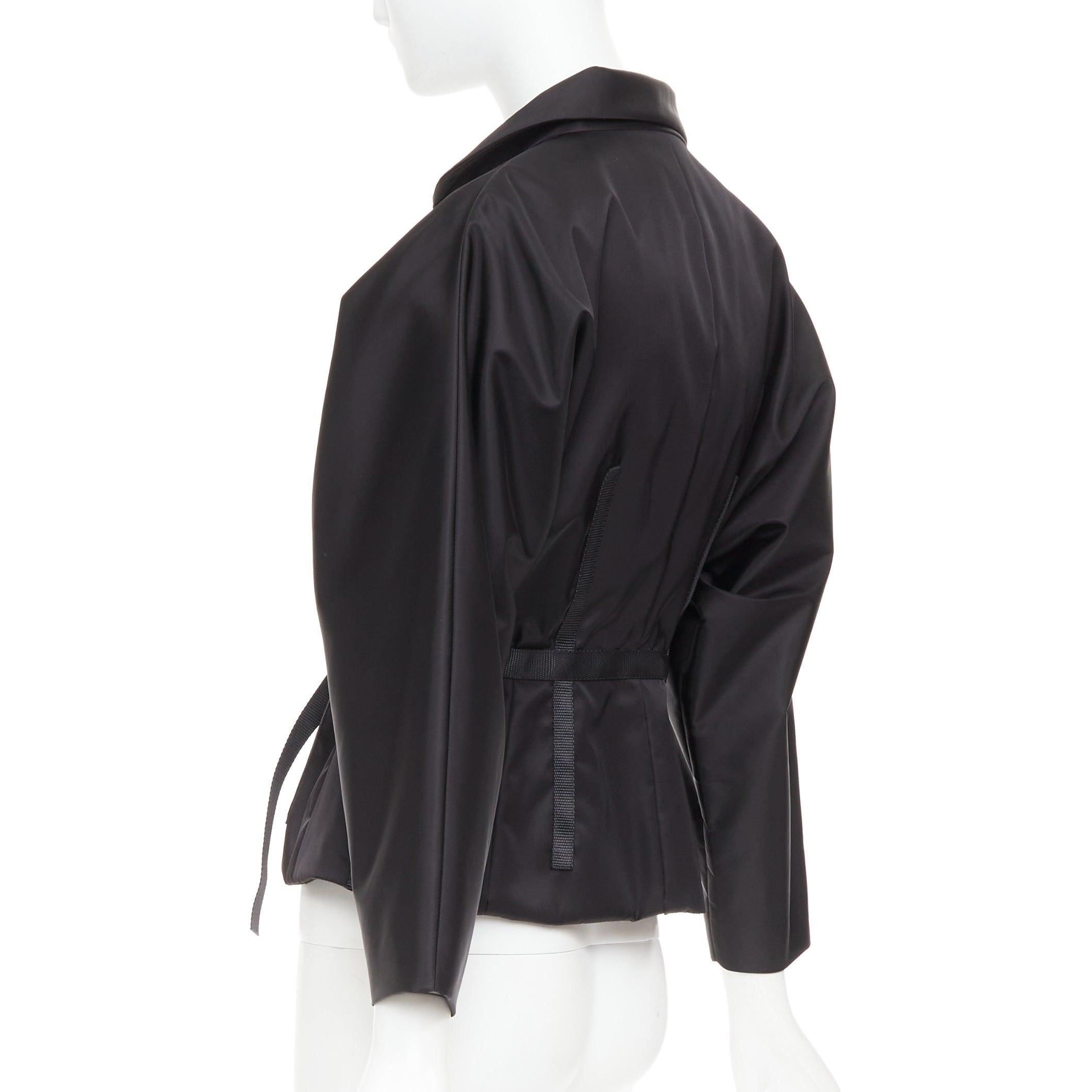 PRADA 2021 Re-Nylon negro plata triángulo logo cintura chaqueta con cinturón IT42 M en venta 3