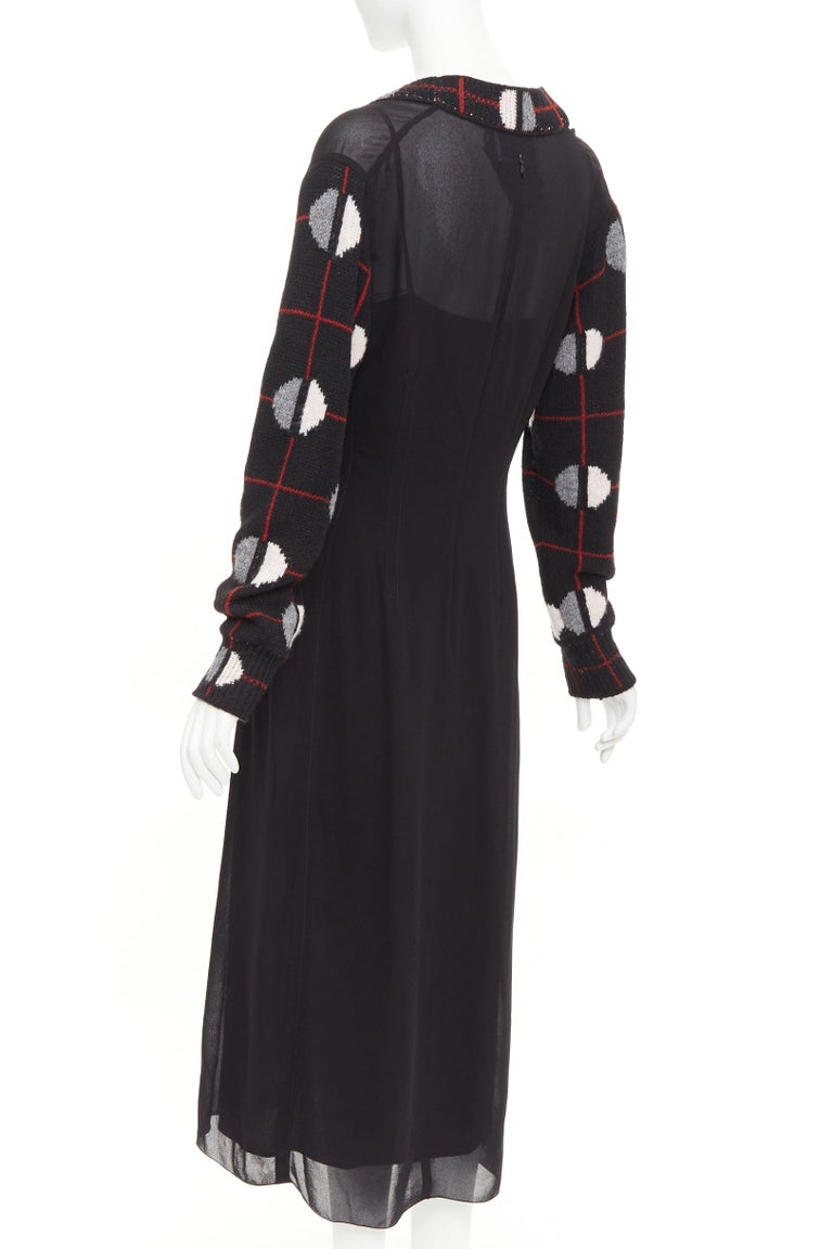 ワンピース PRADA Midi Length Black Wool Dress IT38 PRADA 2021 Runway black sable checkered wool sleeves V-neck midi