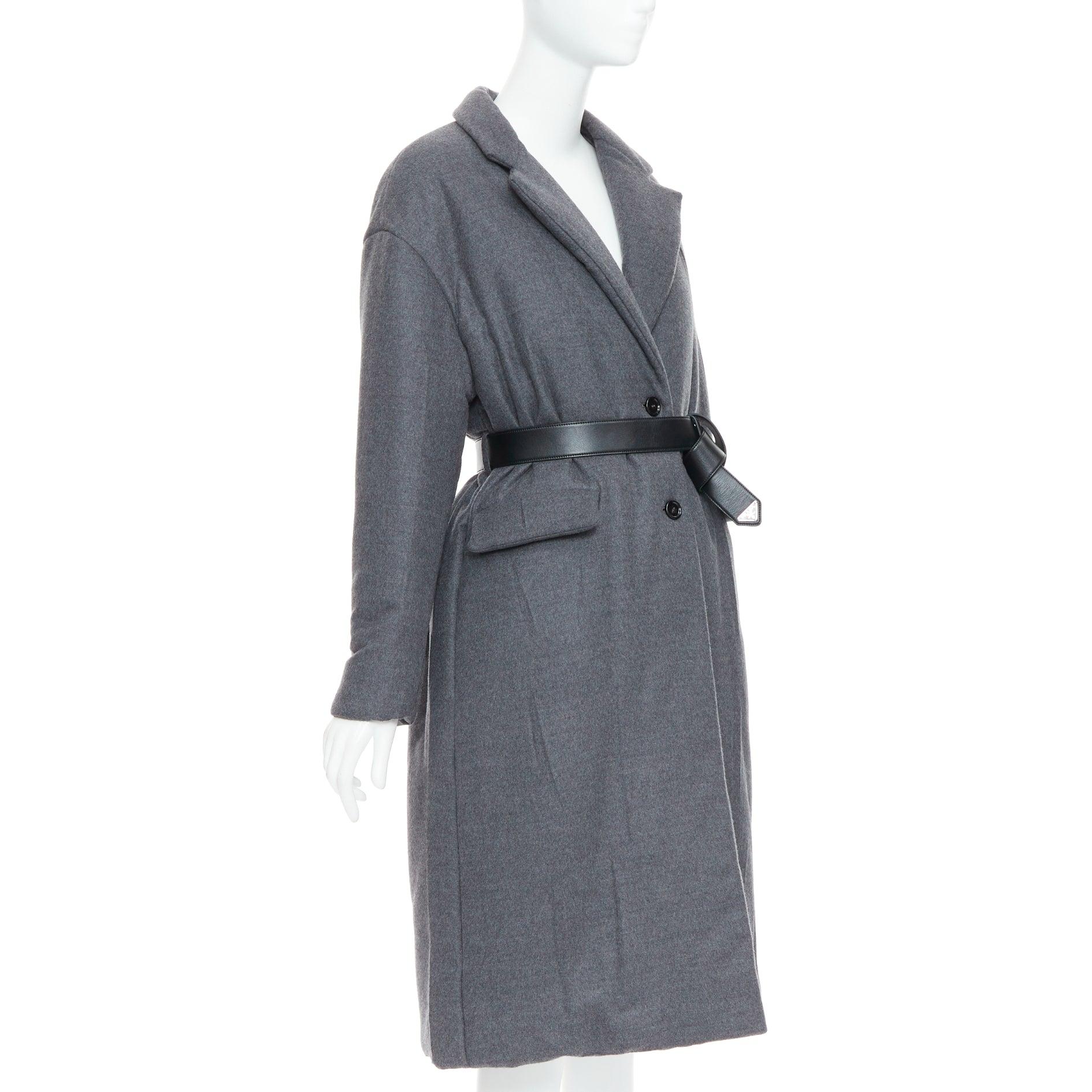 PRADA 2022 Grau Kaschmir Wolle Leder Logo Gürtel gepolsterter Mantel IT40 S Damen