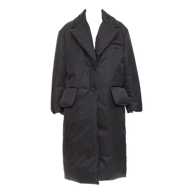 ジャケット・アウター 02FW PRADA long coat S PRADA 2022 Re-Nylon black silver logo flap pocket technical puffer