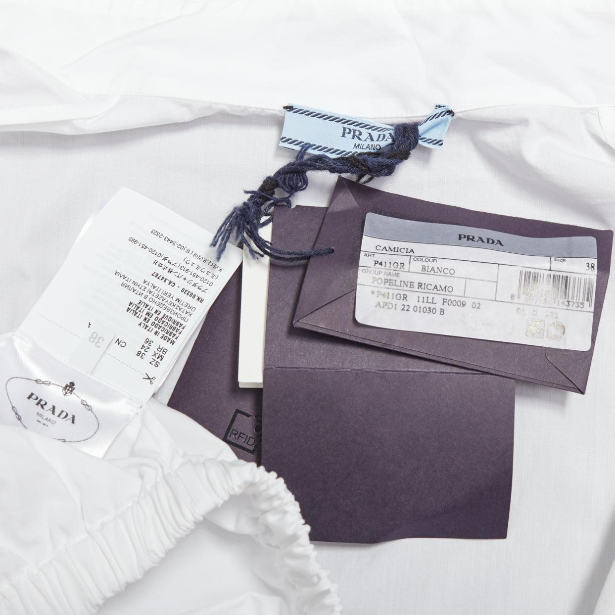 PRADA 2022 weiß Baumwolle Creme Spitze trimmen hohlen Logo abgeschnitten Shirt IT38 XS im Angebot 3