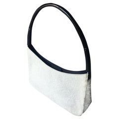 PRADA 98 Borsa in pelliccia bianca