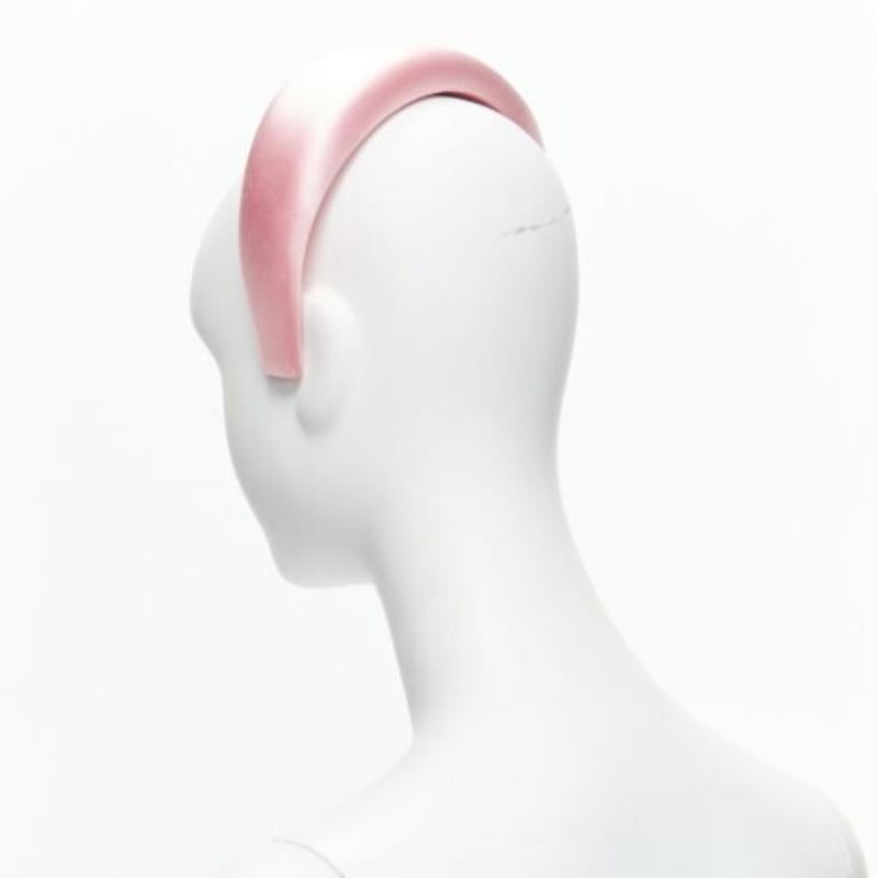 PRADA Alice, fascia per capelli in raso rosa chiaro, imbottita e sovradimensionata, con padiglione in vendita 1