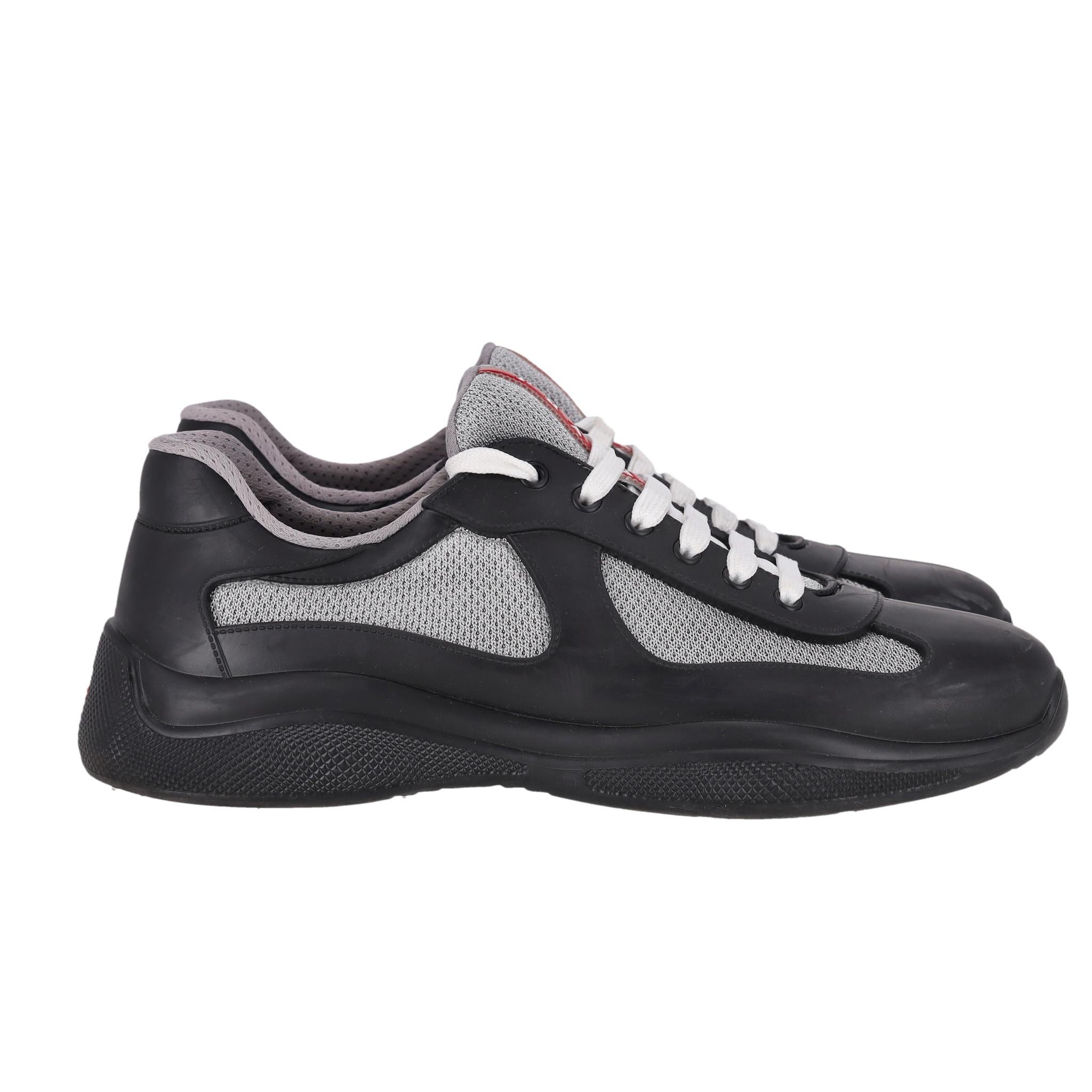 Prada America's Cup Turnschuhe aus Gummi und Mesh im Zustand „Gut“ in London, GB