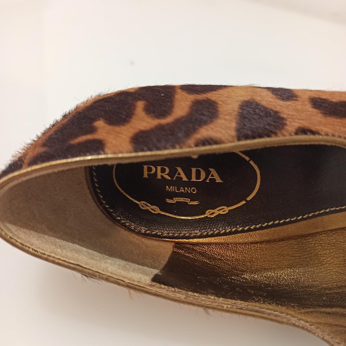 Brown Prada Animalier Shoe IT 39 For Sale