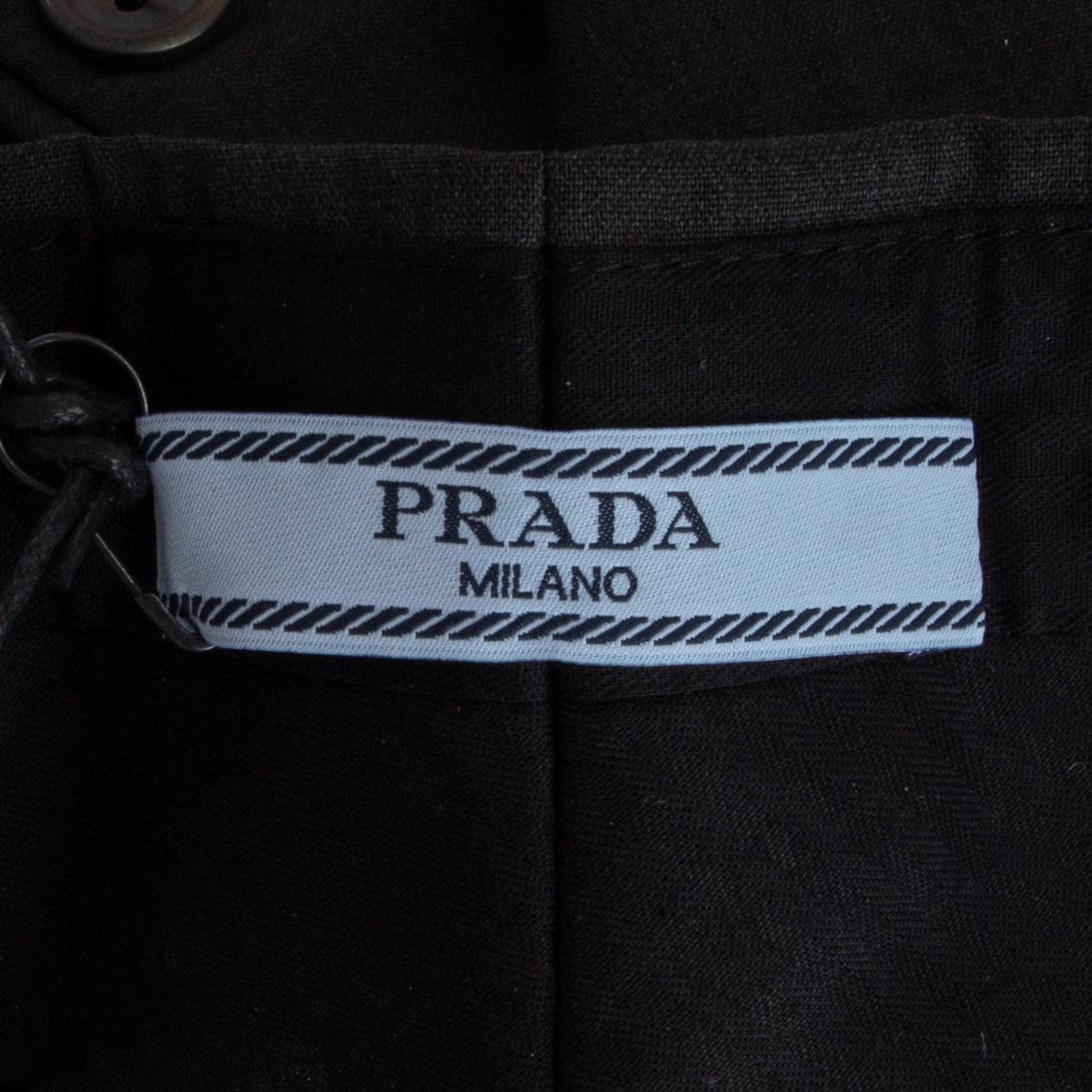 PRADA anthracite grey wool BLUE VELVET SIDE STRIPE Cropped Pants 40 S In Excellent Condition For Sale In Zürich, CH