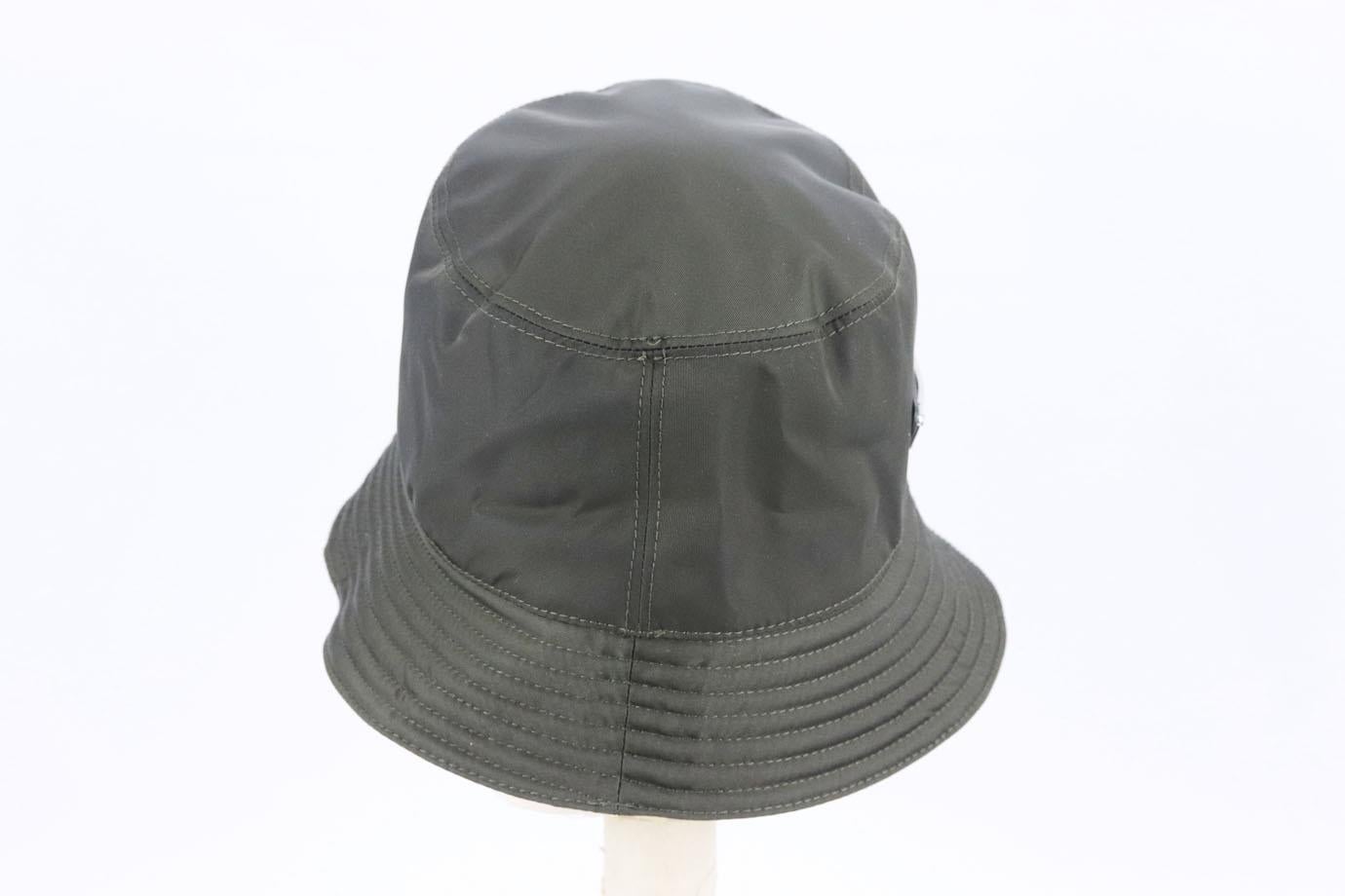 Prada Cappello a Secchiello in Nylon con Applicazione Medio In condizioni ottime a London, GB