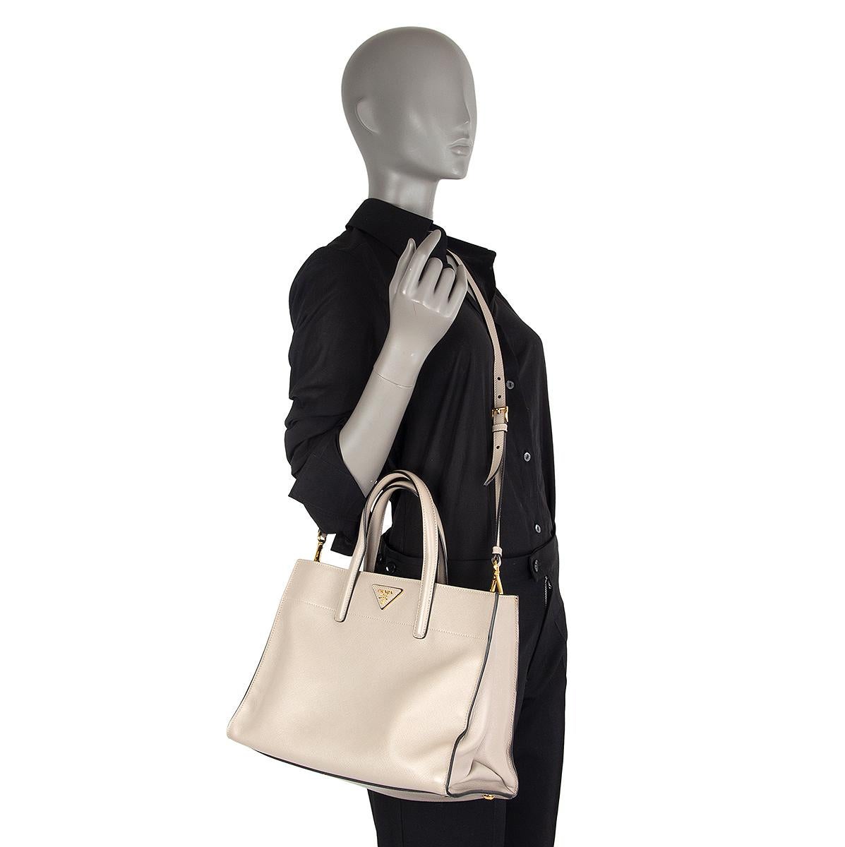 PRADA Argilla grey Saffiano leather SOFT Tote Shoulder Bag In Good Condition In Zürich, CH