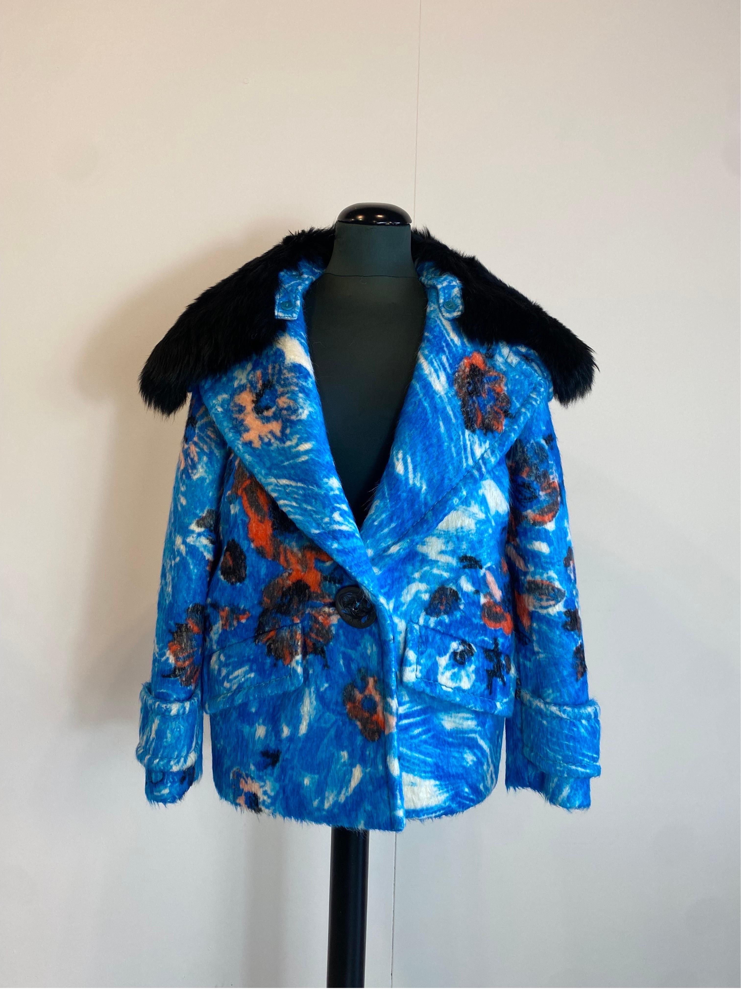 Prada AW 2015 Alpaca Blue Flower Coat In New Condition For Sale In Carnate, IT