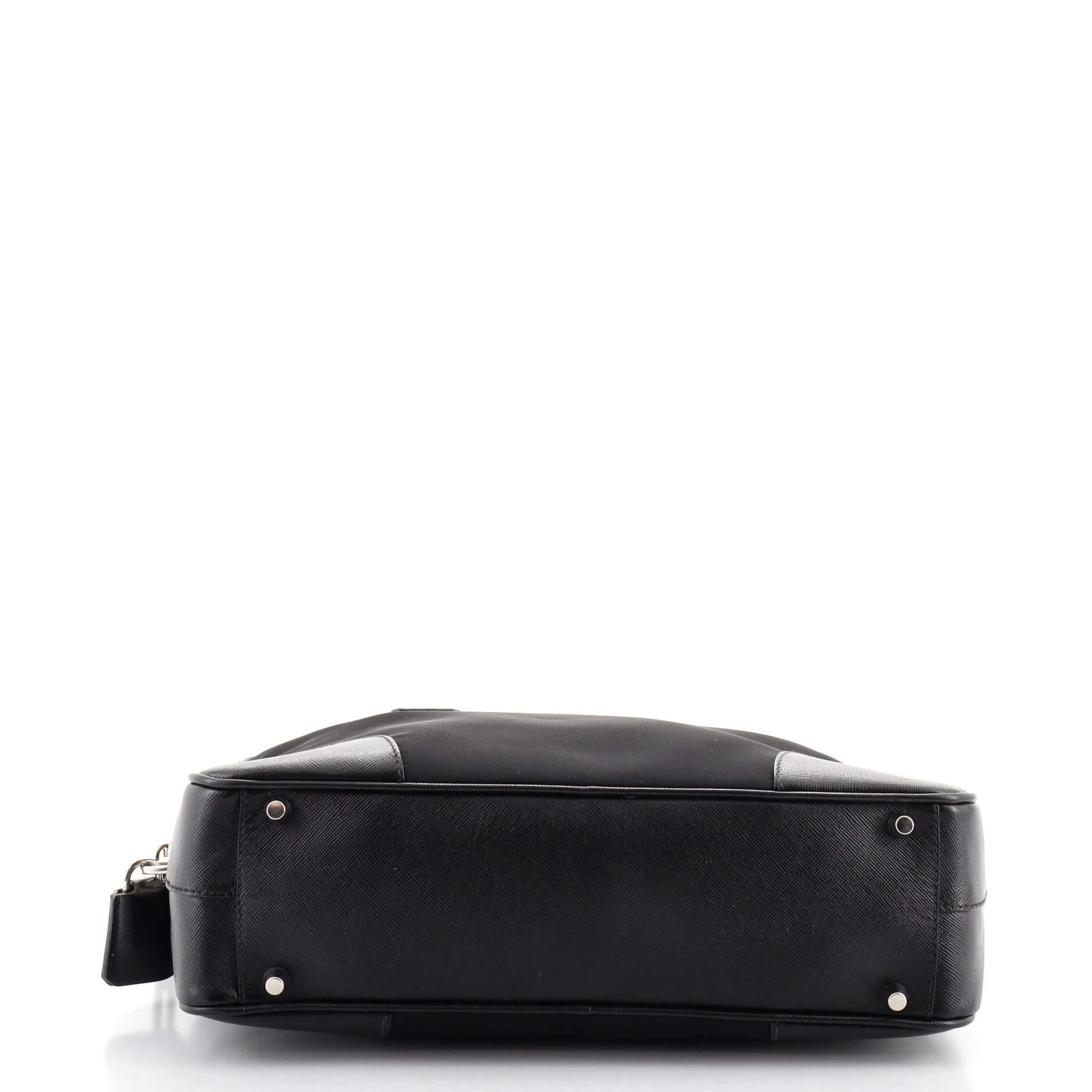 Prada Bauletto Tasche Tessuto mit Saffiano-Leder Medium im Zustand „Gut“ in NY, NY