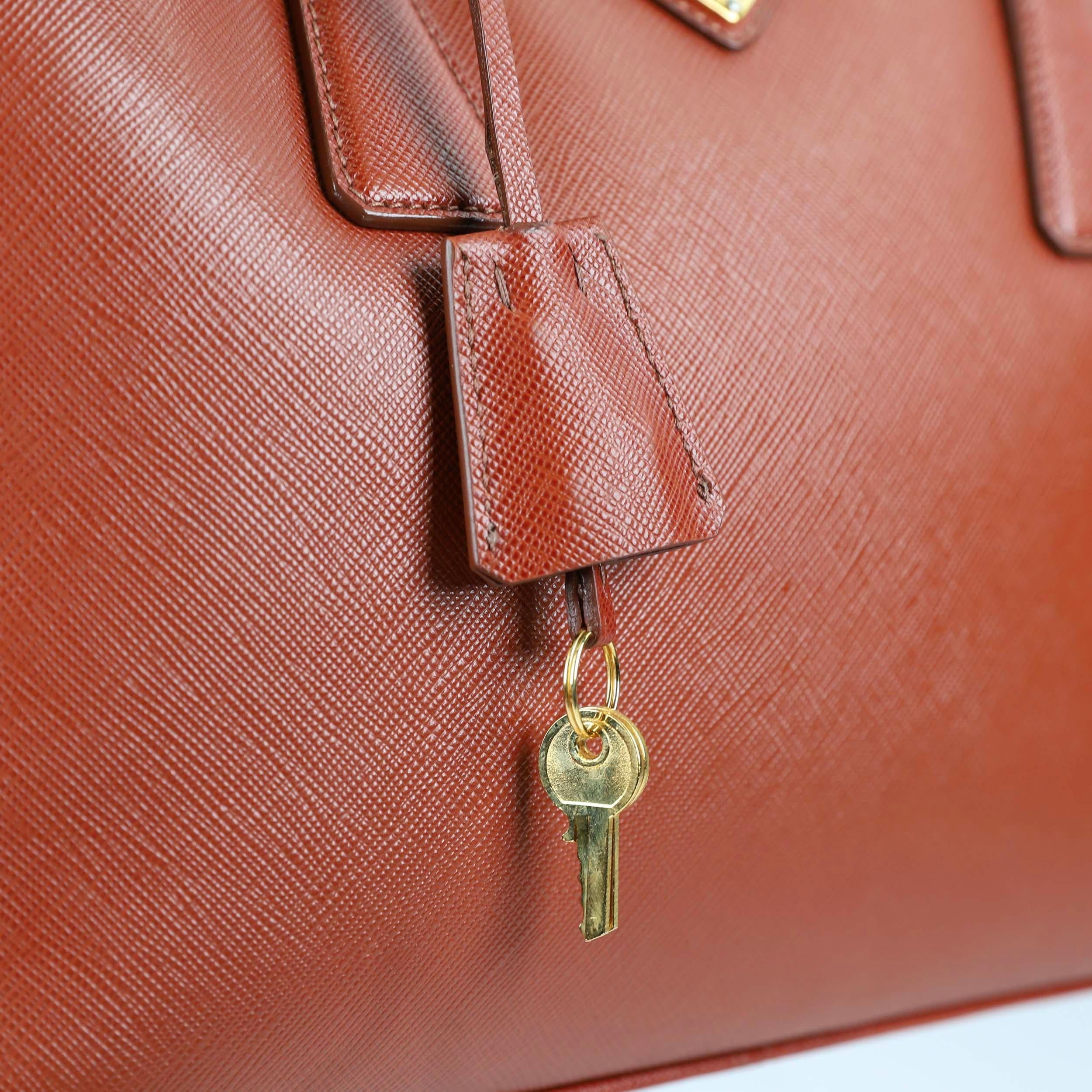 Prada Bauletto Leather handbag For Sale 16
