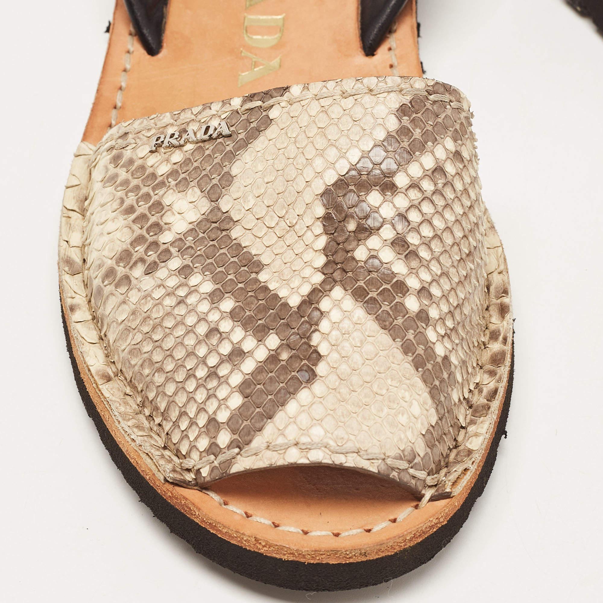 .Prada Beige/Black Python and Leather Flat Slingback Sandals Size 37 For Sale 2