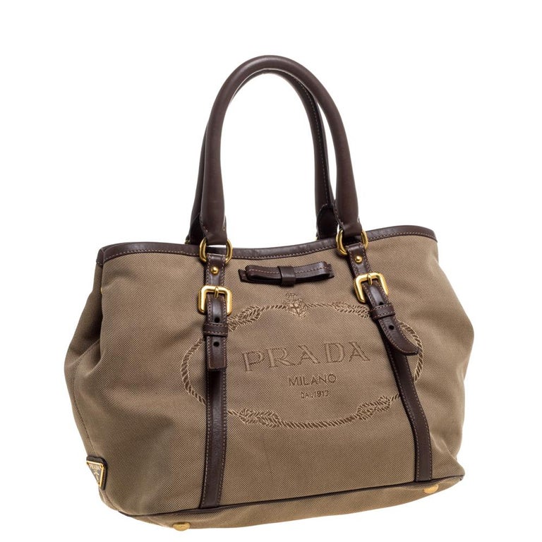 Prada Beige/Brown Jacquard Logo Canvas and Leather Bow Shoulder Bag at  1stDibs | jacquard logo handbag with bow, prada jacquard bag, prada brown  bag