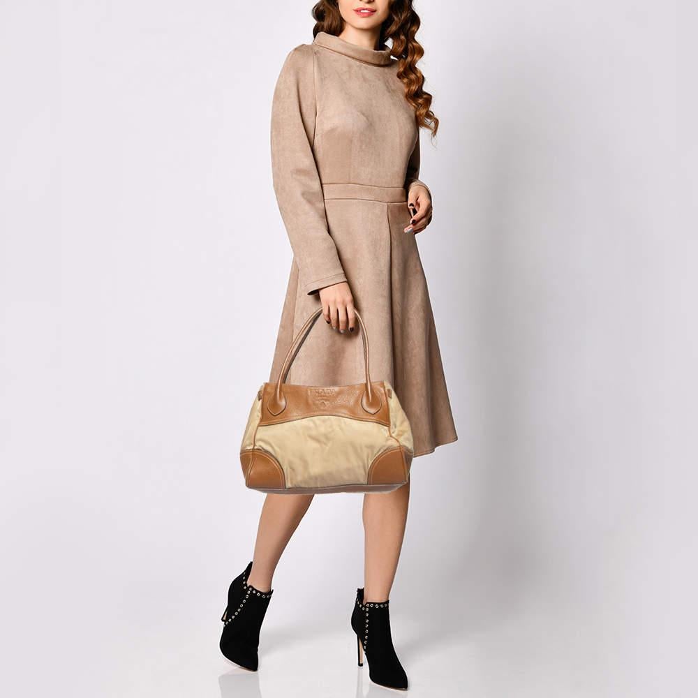 If you are looking for something that reflects chic and luxury, then this satchel is a perfect choice. Crafted from premium materials, it can be conveniently carried around and its interior is spaciously sized to house your belongings with ease.

