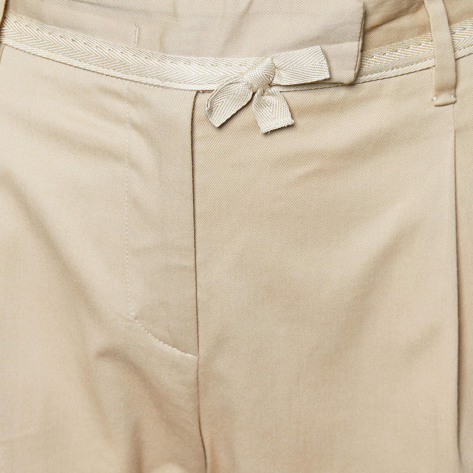 Prada - Pantalon à jambes coniques en coton beige, taille M Pour femmes en vente