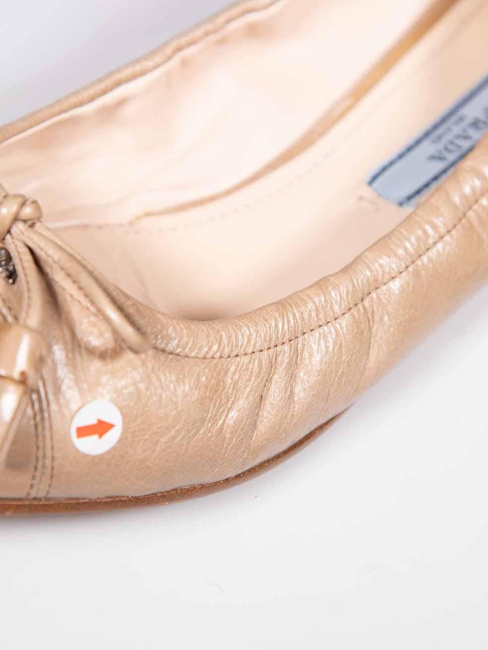 Prada Beige Leather Bow Detail Flats Size IT 37.5 For Sale 4