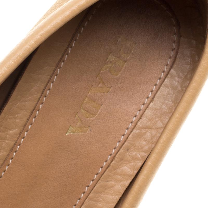 Prada Beige Leather Bow Loafers Size 36 4