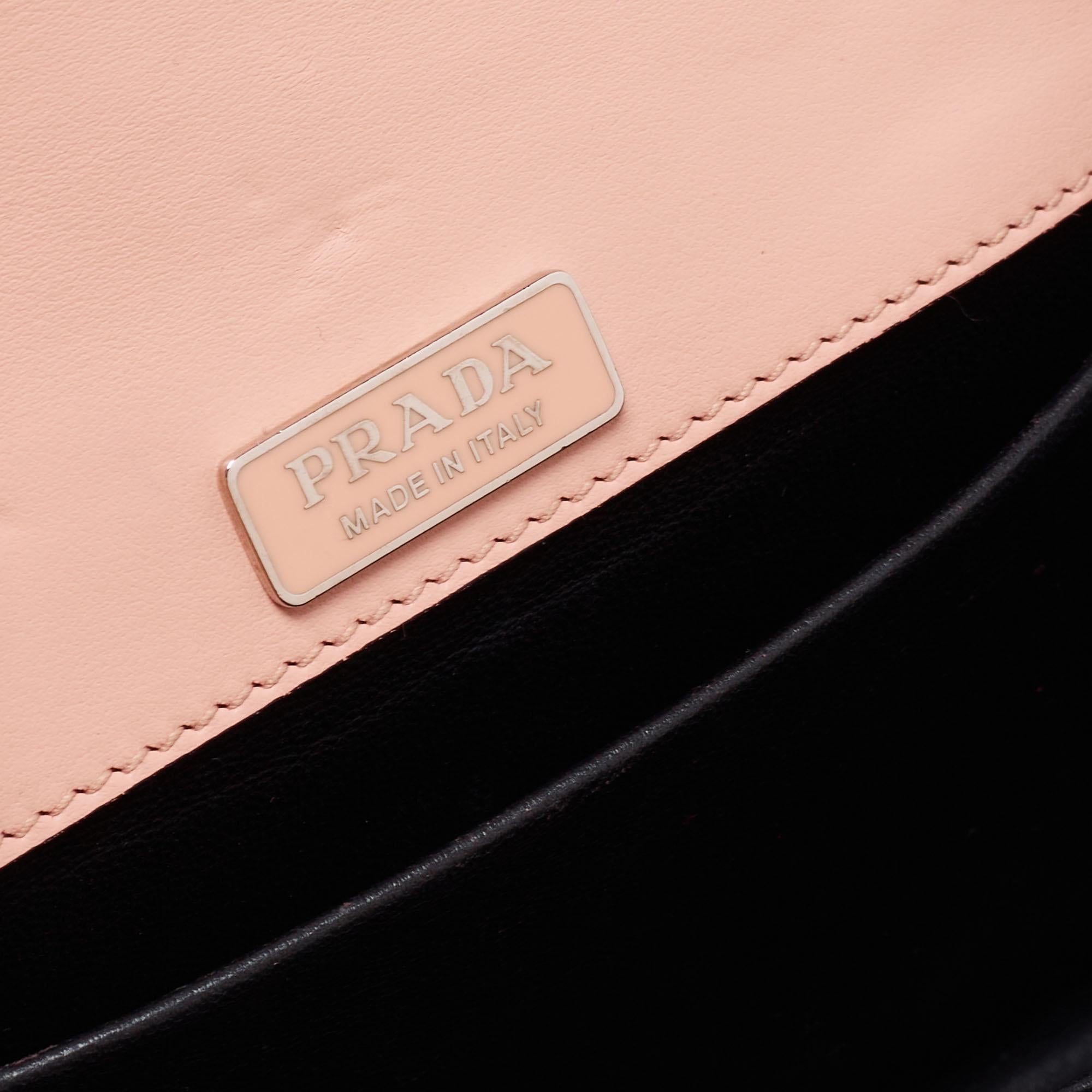 Prada Beige Leather Cahier Flap Shoulder Bag In Good Condition In Dubai, Al Qouz 2
