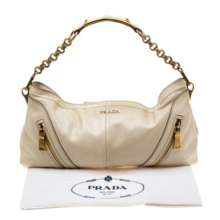 Prada Re-Edition 2005 Shoulder Bag Raffia Small For Sale at 1stDibs